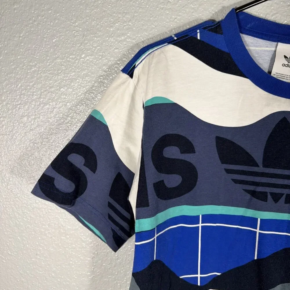 Adidas Originals Logo AOP Men's Medium T-Shirt Graphic Blue White Black